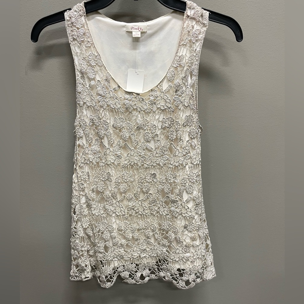 Pinky Cream Floral Lace Tank Top